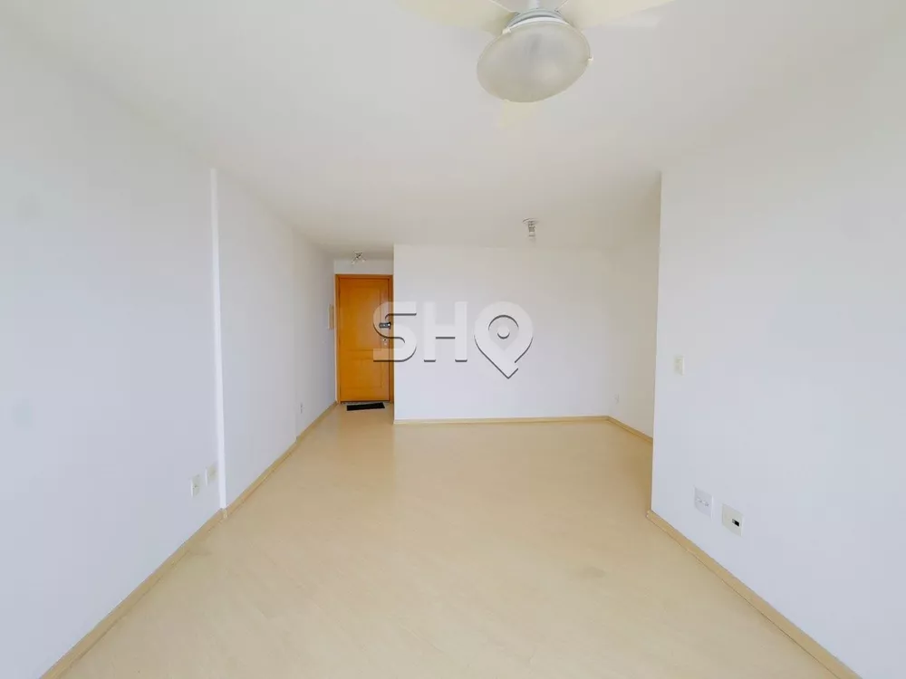 Apartamento para alugar com 3 quartos, 80m² - Foto 2