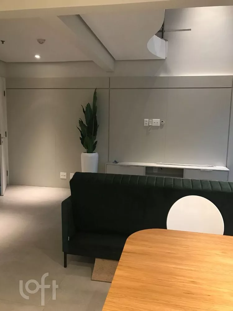 Apartamento à venda com 2 quartos, 70m² - Foto 3