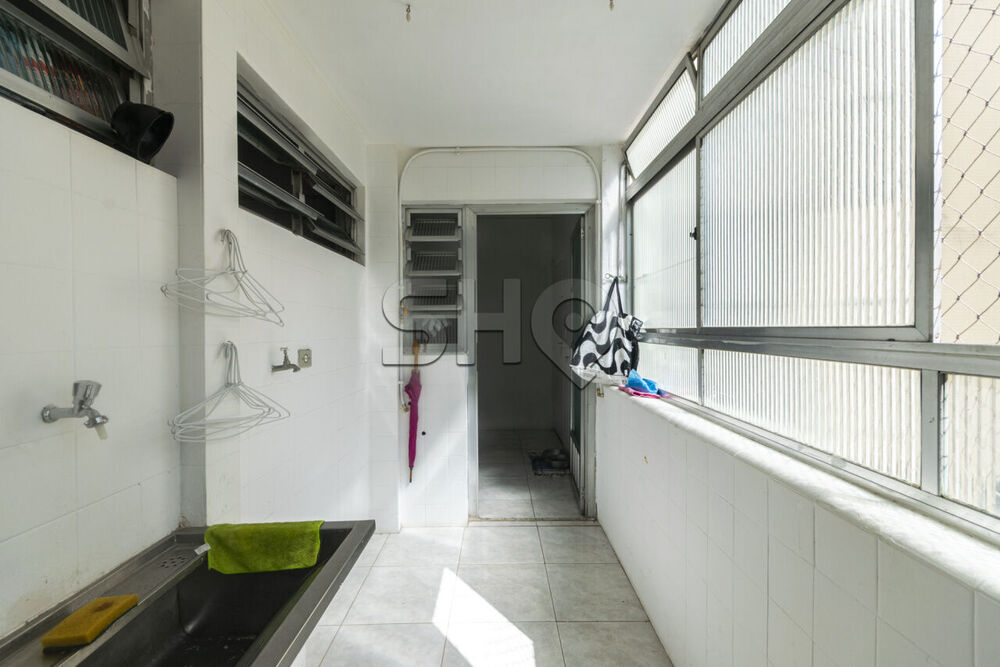 Apartamento à venda com 3 quartos, 127m² - Foto 19