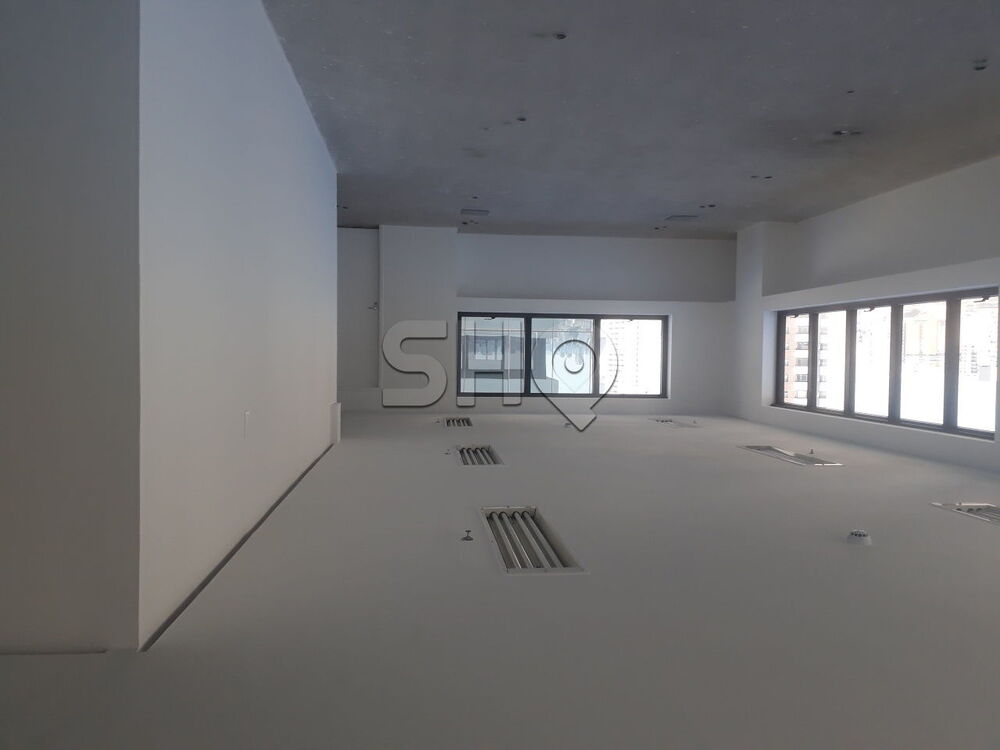 Imóvel Comercial Padrão para alugar, 2360m² - Foto 3