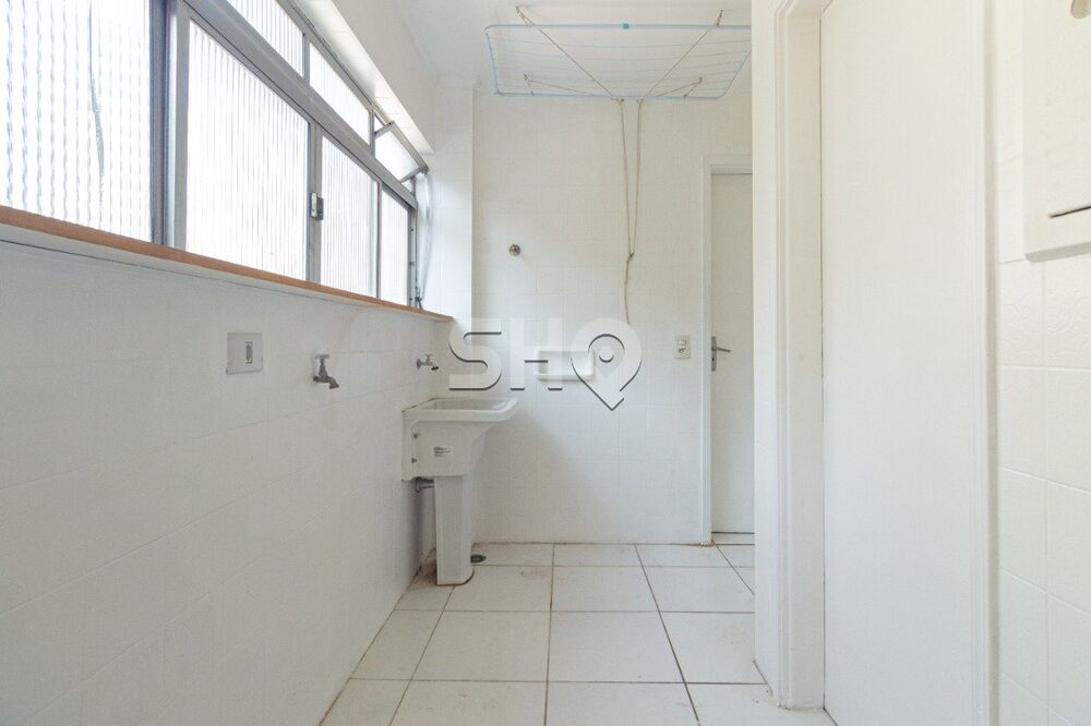 Apartamento para alugar com 3 quartos, 157m² - Foto 13