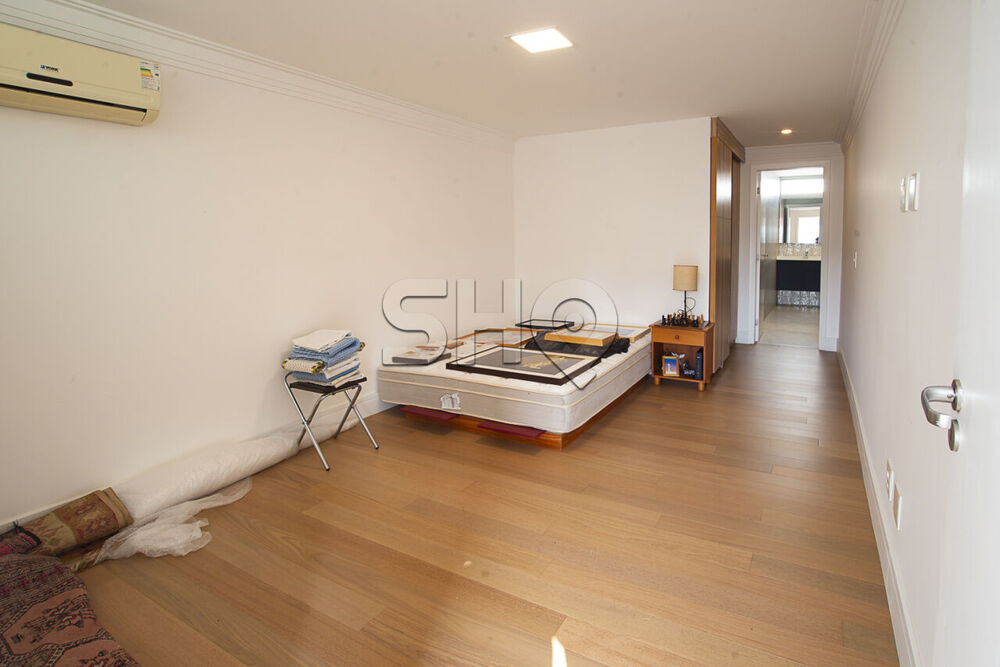 Apartamento, 3 quartos, 226 m² - Foto 4