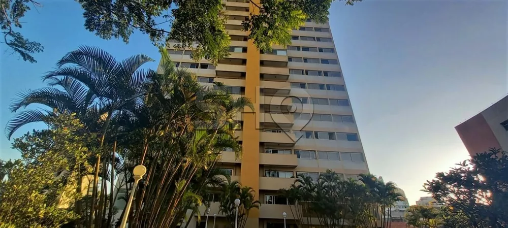 Apartamento à venda com 3 quartos, 160m² - Foto 1