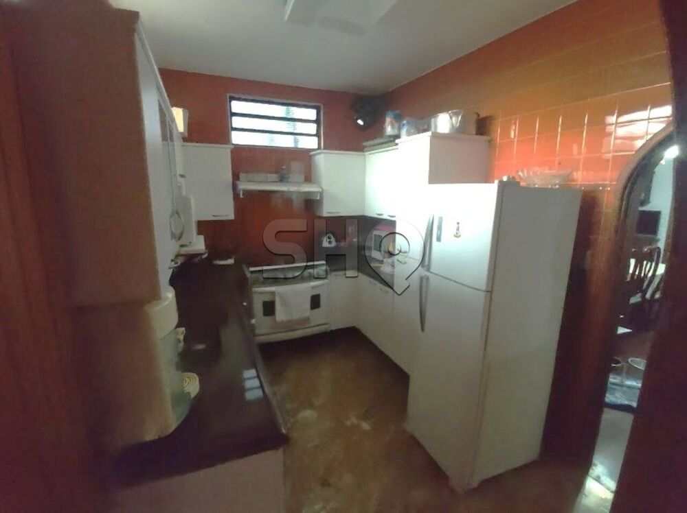 Casa Comercial para alugar com 5 quartos, 400m² - Foto 8