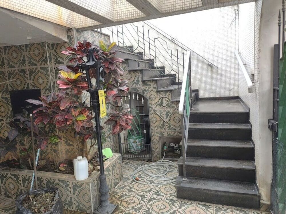 Casa Comercial para alugar com 5 quartos, 400m² - Foto 18
