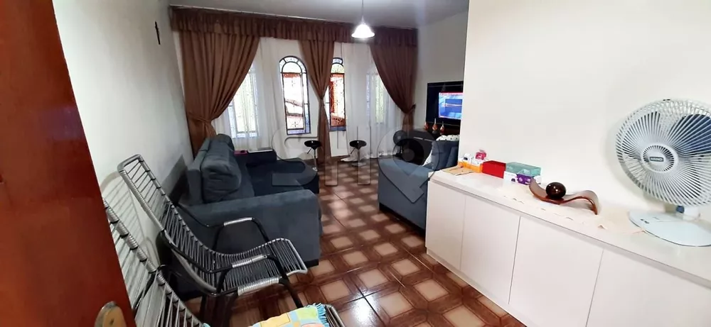 Sobrado à venda com 2 quartos, 328m² - Foto 2