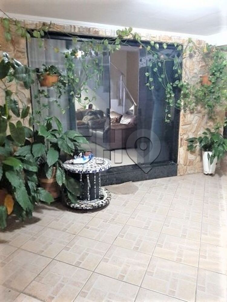 Sobrado à venda com 3 quartos, 100m² - Foto 2
