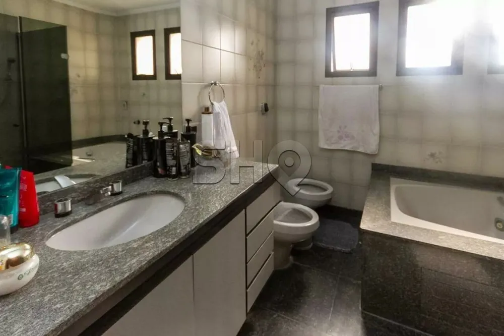 Apartamento, 3 quartos, 184 m² - Foto 2