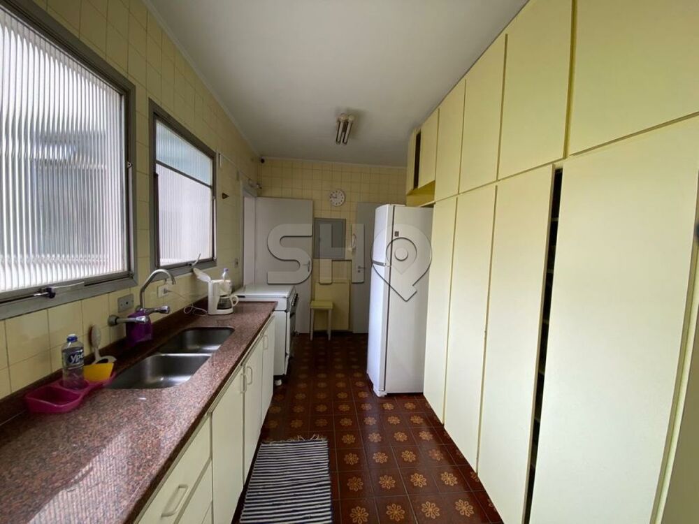 Apartamento à venda com 3 quartos, 142m² - Foto 8