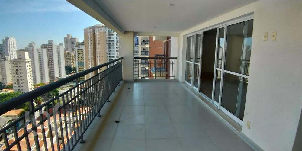 Apartamento à venda com 4 quartos, 246m² - Foto 2