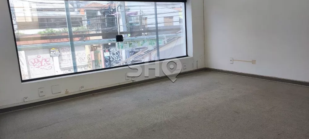 Casa para alugar com 1 quarto, 140m² - Foto 2