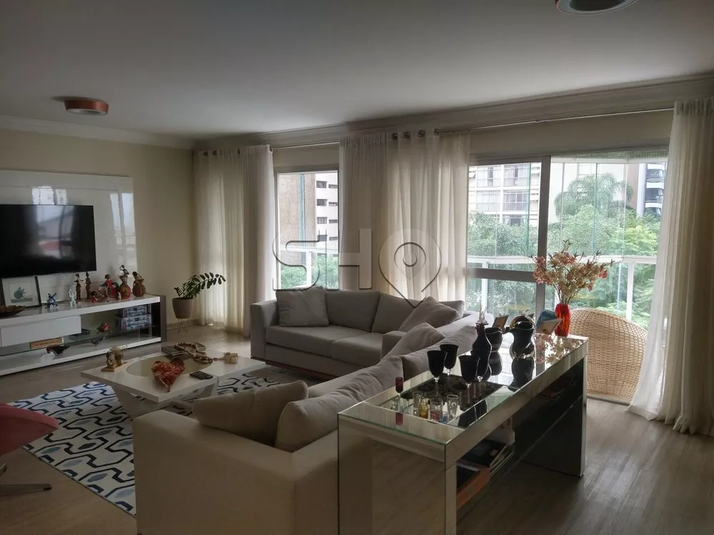 Apartamento à venda com 4 quartos, 230m² - Foto 3