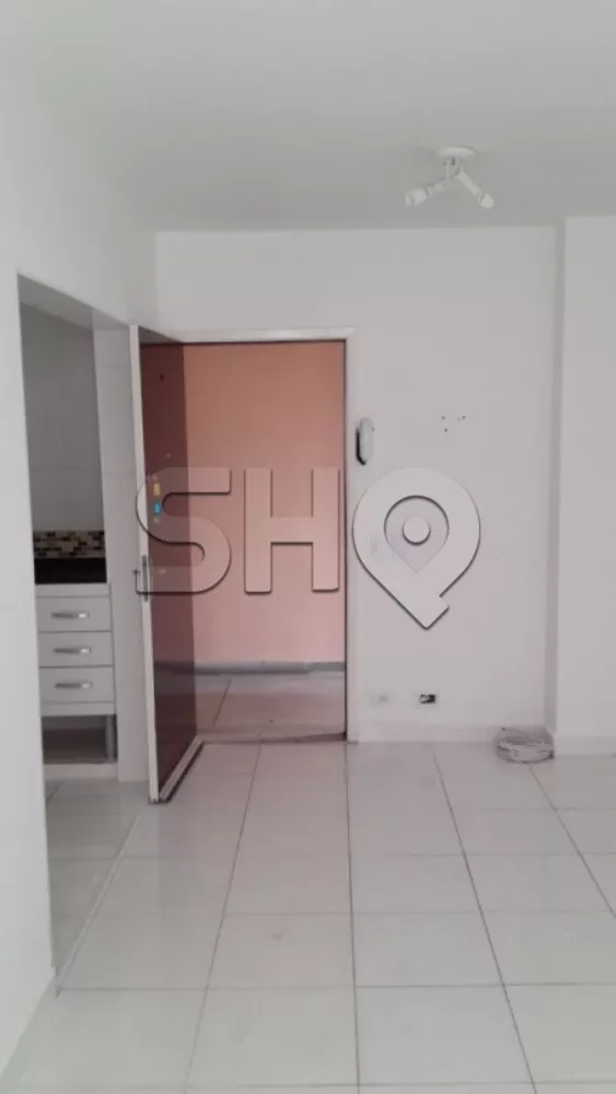 Apartamento à venda com 1 quarto, 30m² - Foto 2