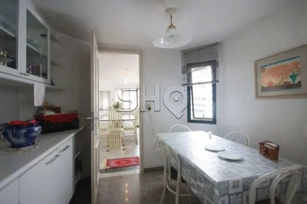 Apartamento, 3 quartos, 214 m² - Foto 1