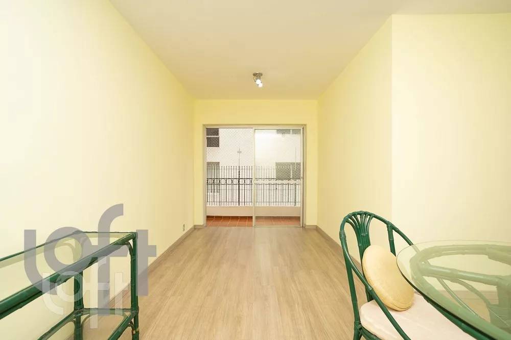 Apartamento à venda com 2 quartos, 66m² - Foto 1