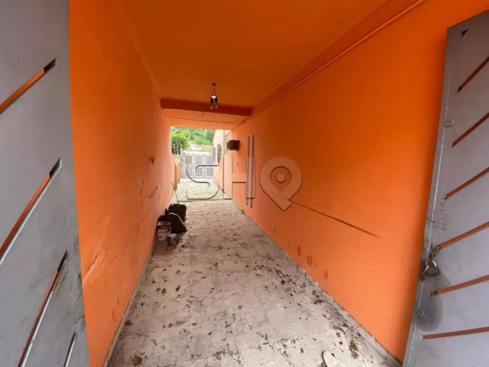 Casa Comercial à venda com 3 quartos, 140m² - Foto 2