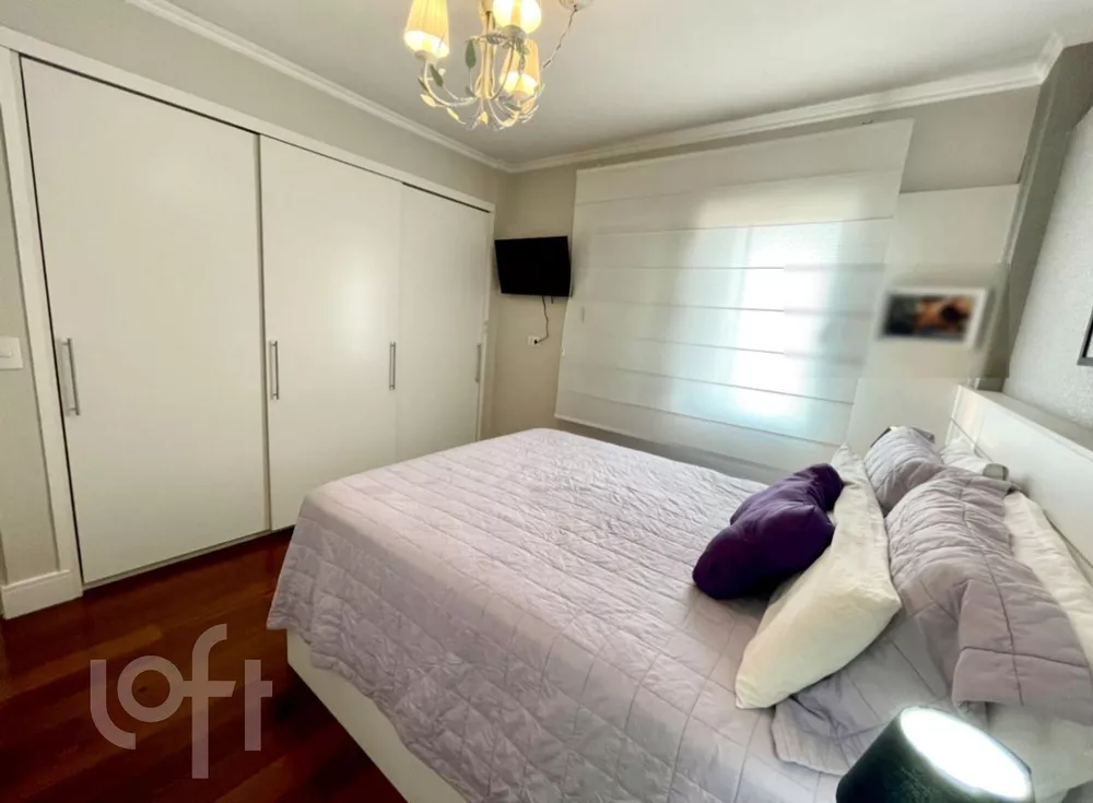 Apartamento à venda com 2 quartos, 70m² - Foto 4