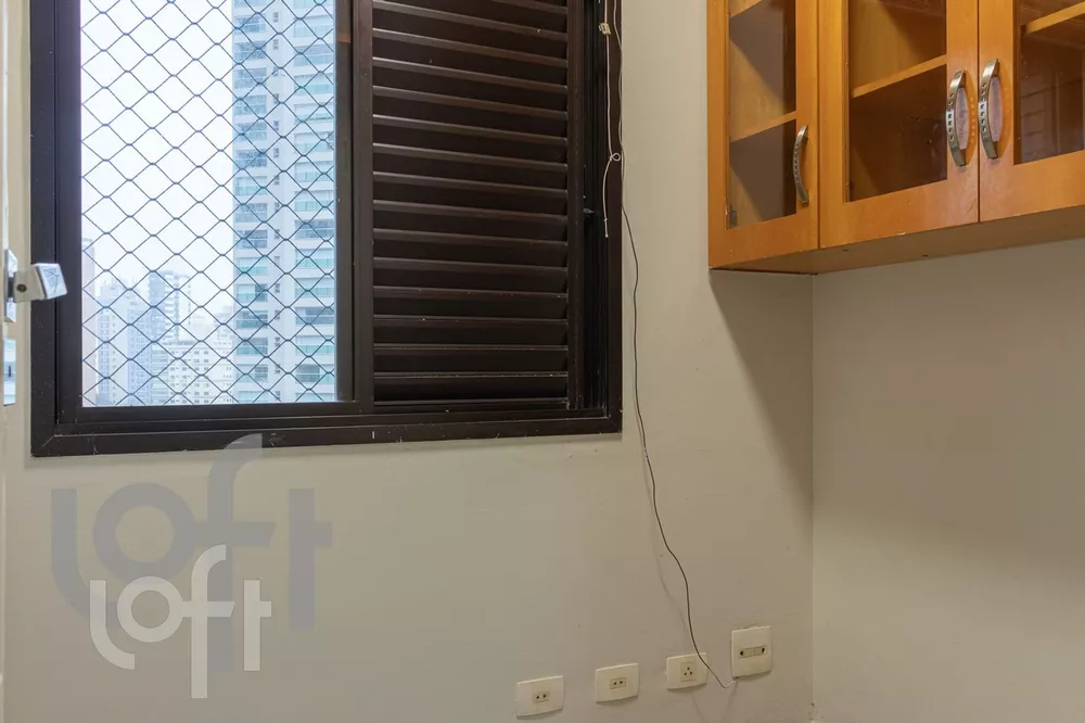 Apartamento à venda com 3 quartos, 127m² - Foto 2