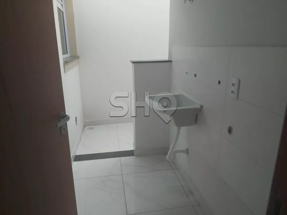 Apartamento à venda com 2 quartos, 44m² - Foto 2