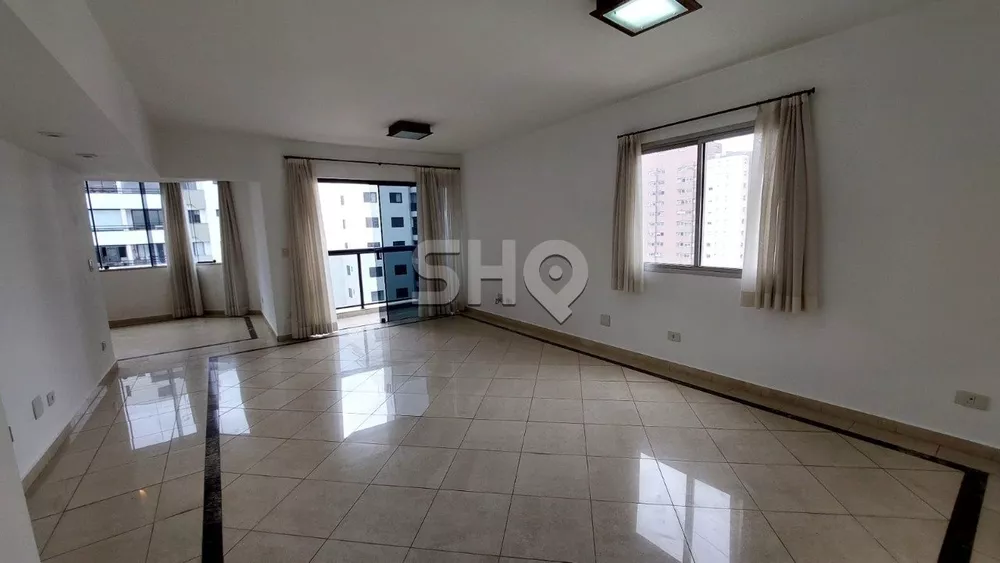 Apartamento para alugar com 4 quartos, 200m² - Foto 1