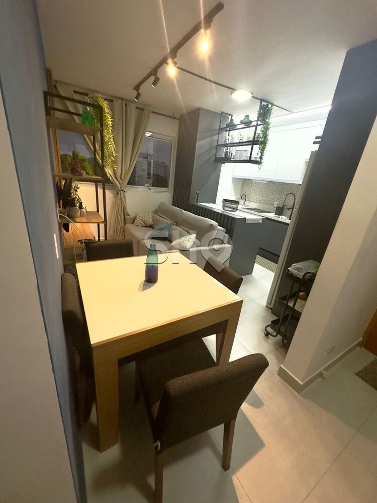 Apartamento à venda com 2 quartos, 42m² - Foto 1