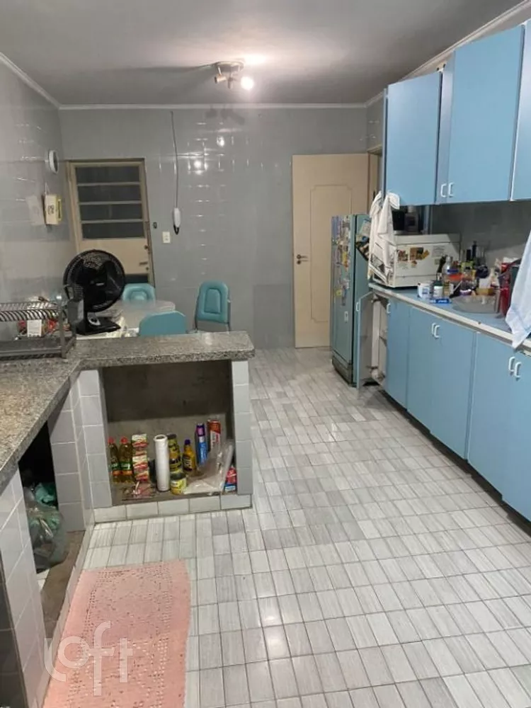 Apartamento à venda com 3 quartos, 180m² - Foto 4