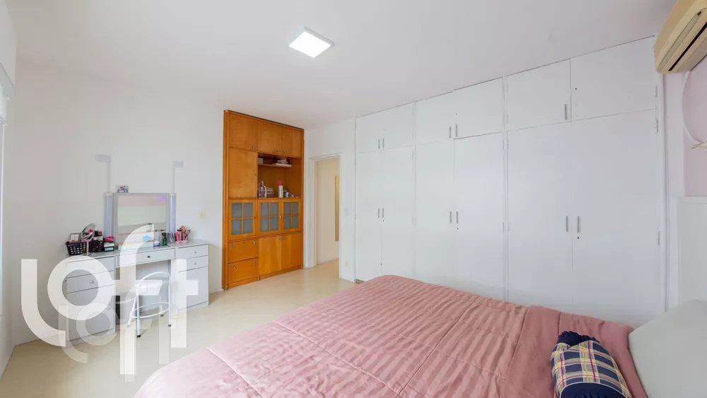 Apartamento à venda com 4 quartos, 210m² - Foto 3