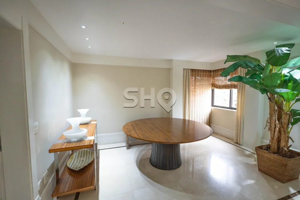 Apartamento, 4 quartos, 235 m² - Foto 1