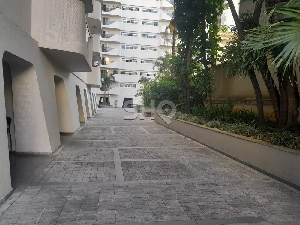 Apartamento à venda com 4 quartos, 250m² - Foto 1