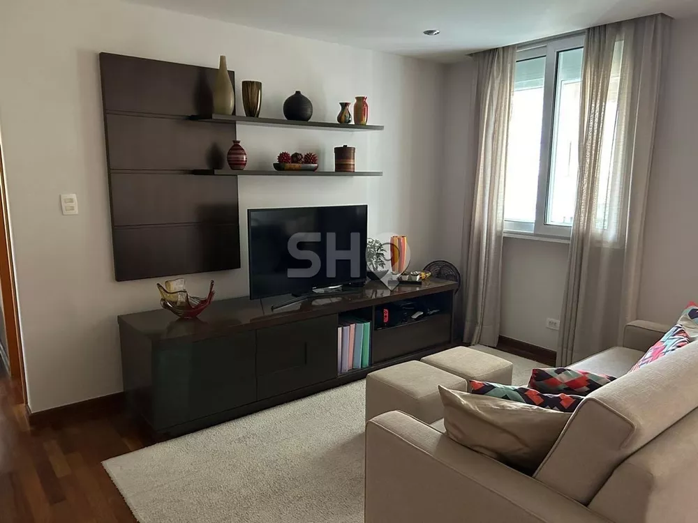 Apartamento à venda com 3 quartos, 131m² - Foto 2