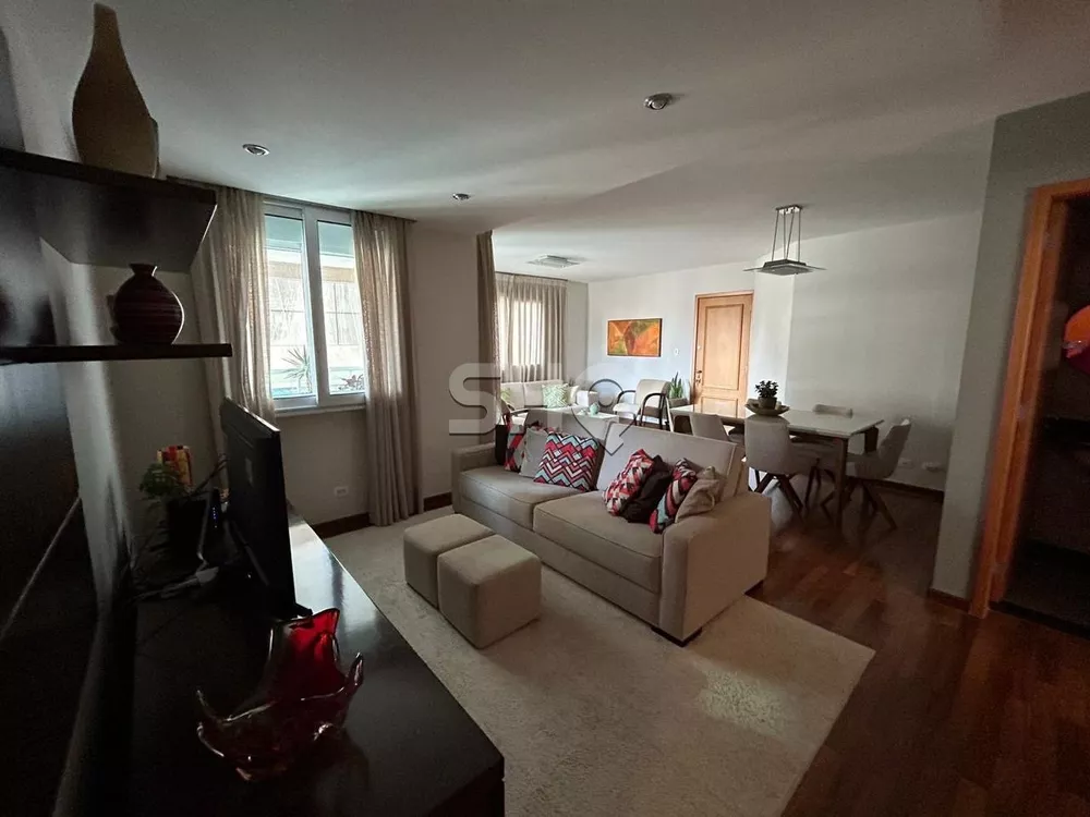 Apartamento à venda com 3 quartos, 131m² - Foto 1