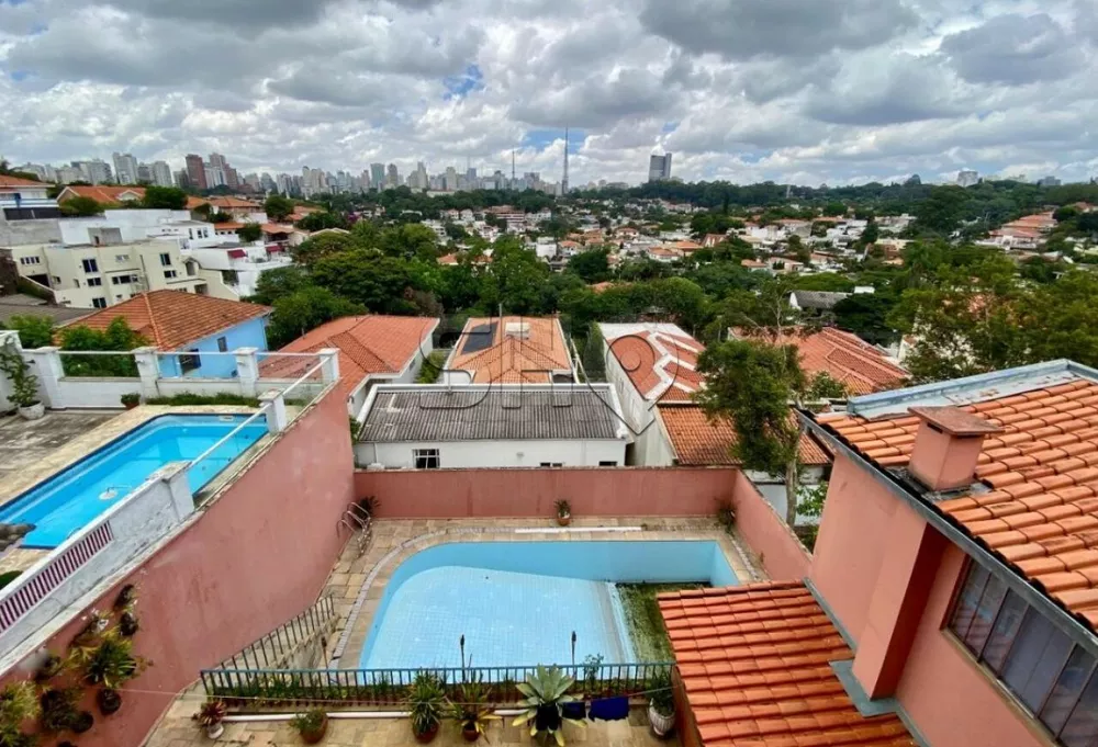 Sobrado à venda com 4 quartos, 500m² - Foto 1