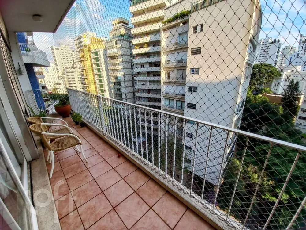 Apartamento à venda com 3 quartos, 145m² - Foto 3