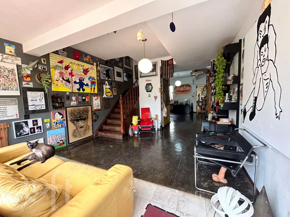 Casa à venda com 3 quartos, 120m² - Foto 2