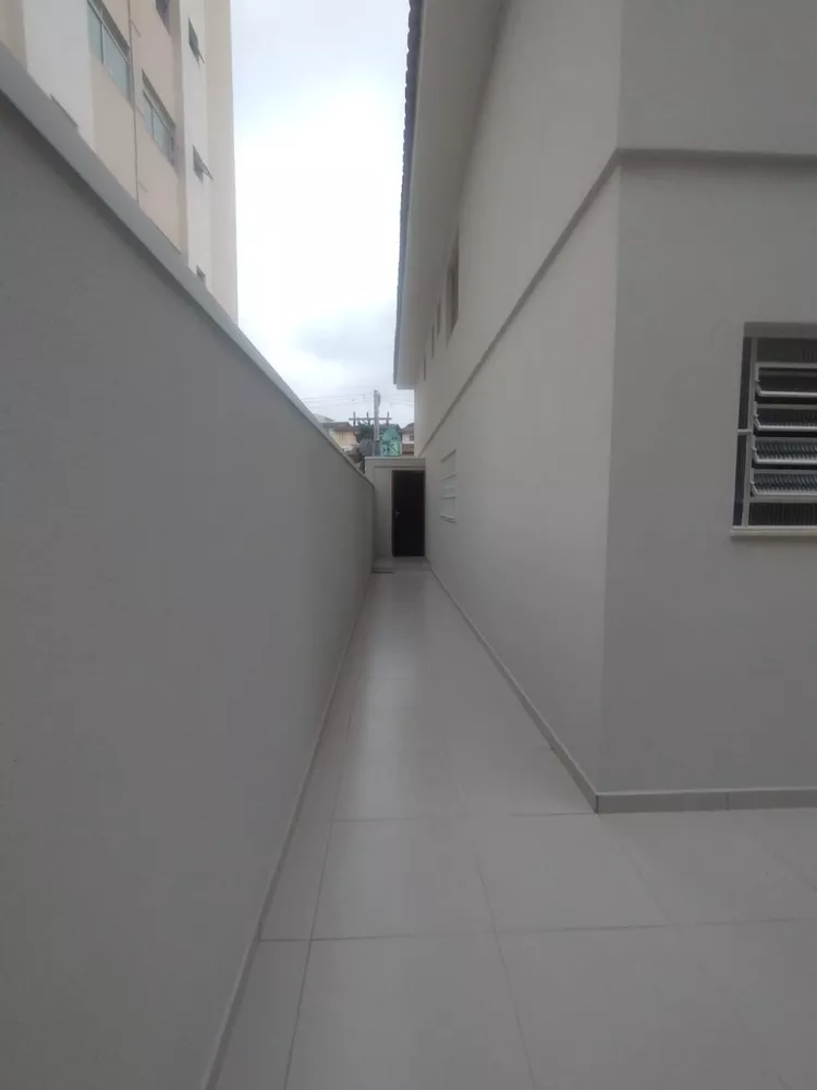 Sobrado à venda com 3 quartos, 138m² - Foto 2