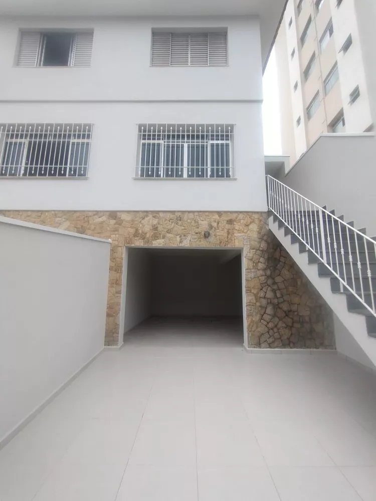 Sobrado à venda com 3 quartos, 138m² - Foto 1