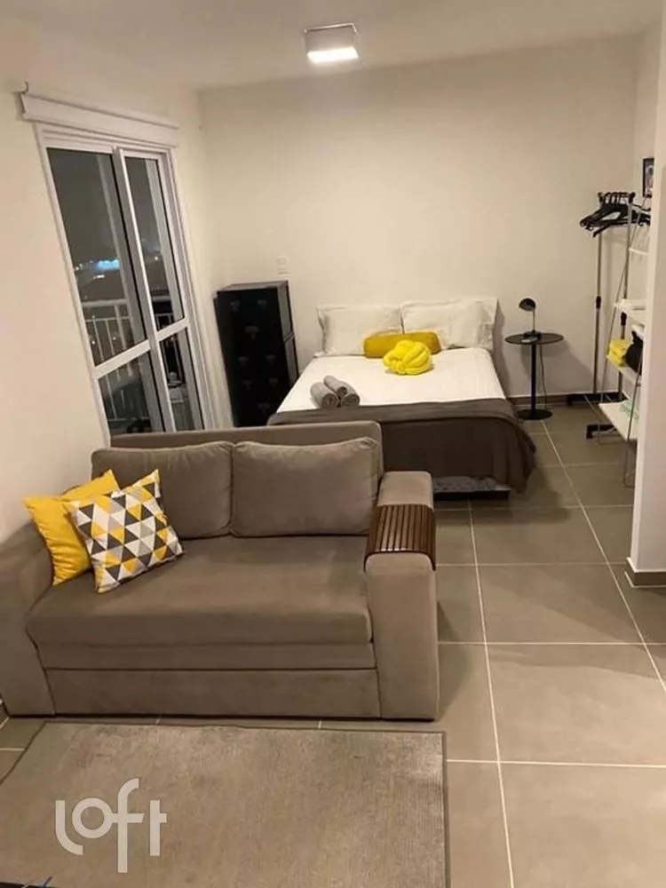 Apartamento à venda com 1 quarto, 37m² - Foto 1