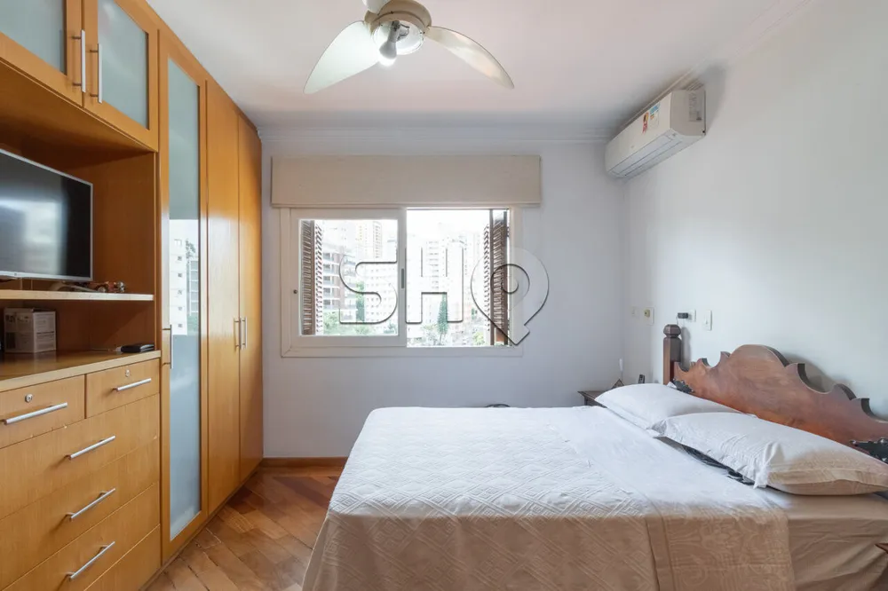 Casa, 4 quartos, 340 m² - Foto 1