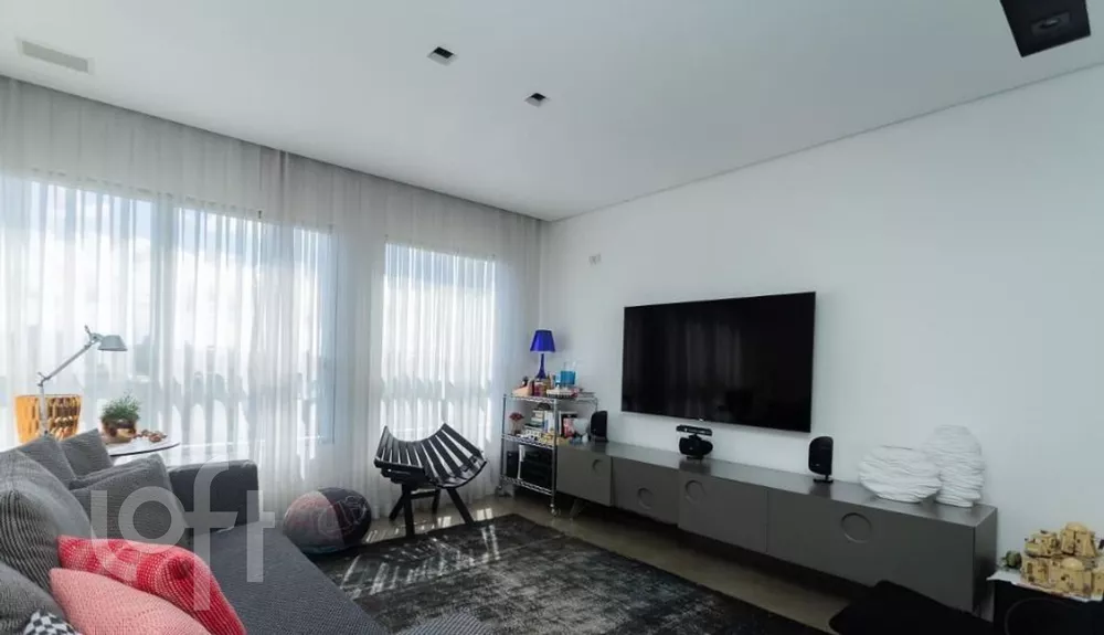 Apartamento à venda com 2 quartos, 70m² - Foto 3