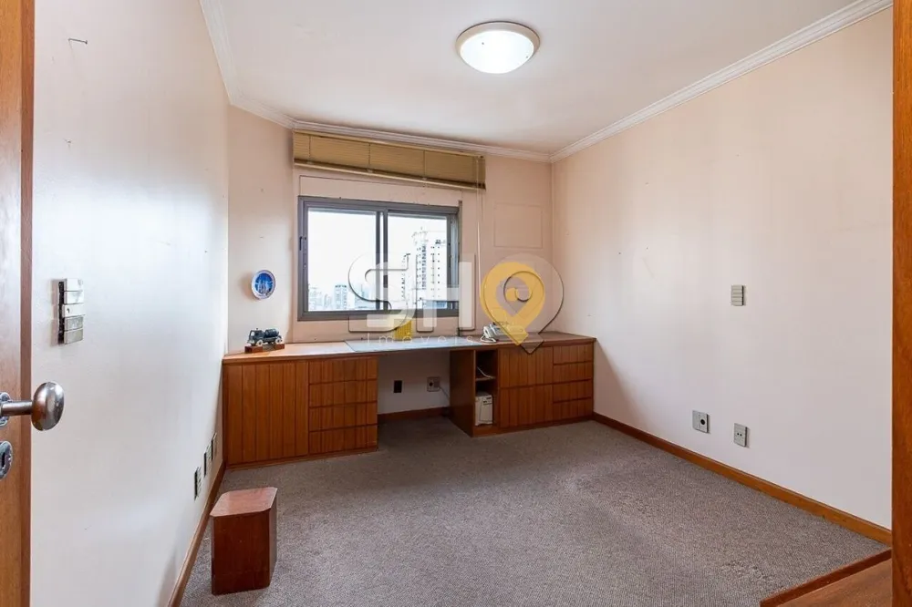 Apartamento, 3 quartos, 190 m² - Foto 2