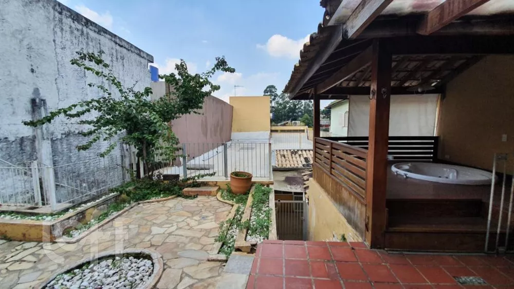 Casa à venda com 3 quartos, 400m² - Foto 4