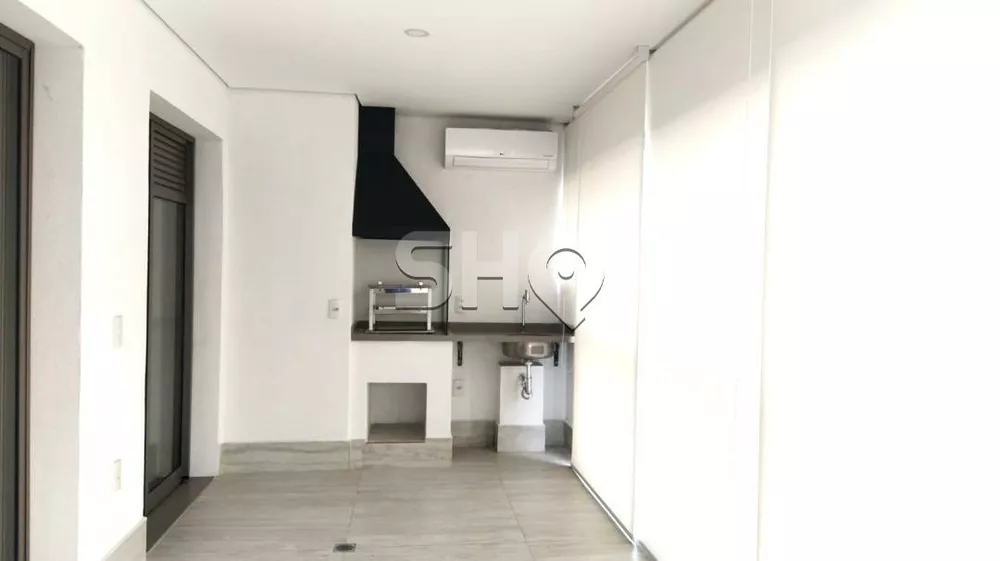 Apartamento à venda com 3 quartos, 146m² - Foto 1