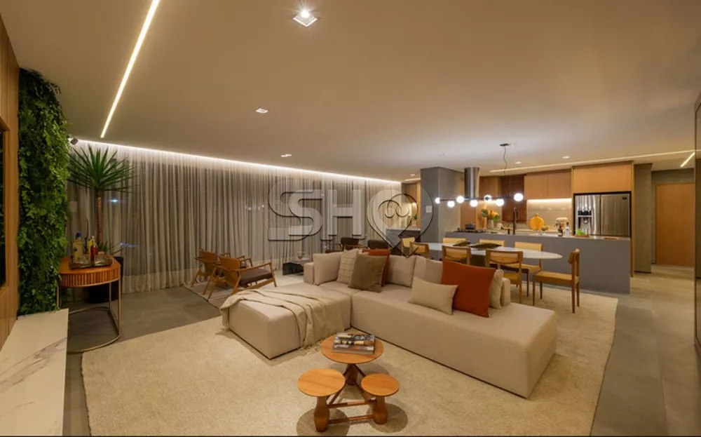 Apartamento à venda com 4 quartos, 232m² - Foto 1