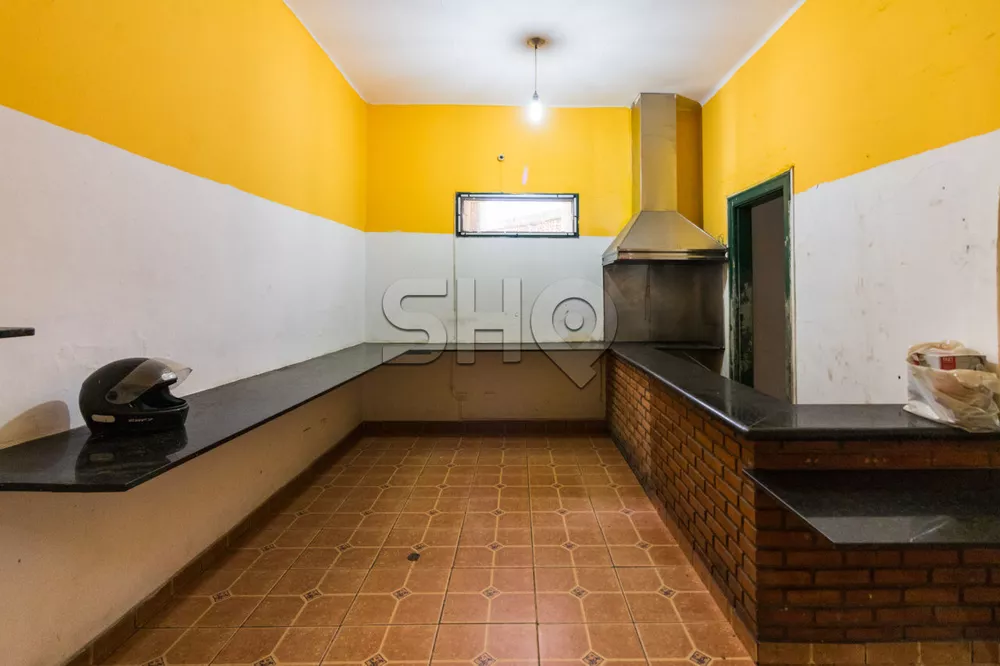 Casa Comercial à venda com 3 quartos, 196m² - Foto 2