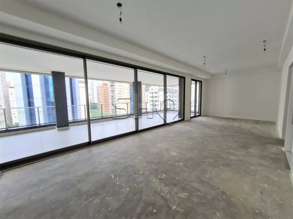 Apartamento à venda com 3 quartos, 270m² - Foto 1