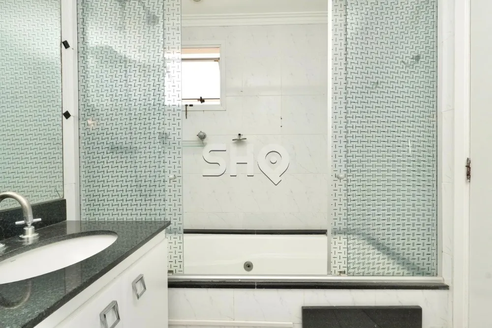 Apartamento, 3 quartos, 176 m² - Foto 1