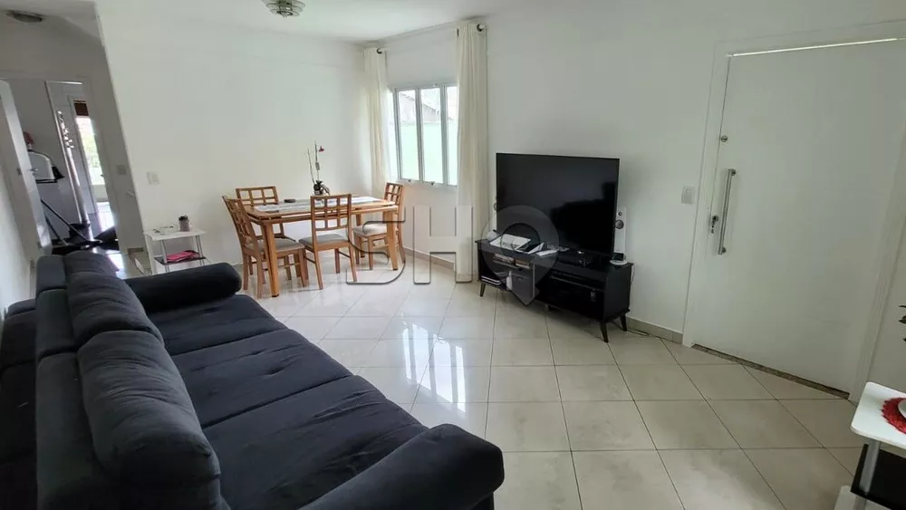 Sobrado à venda com 5 quartos, 214m² - Foto 1