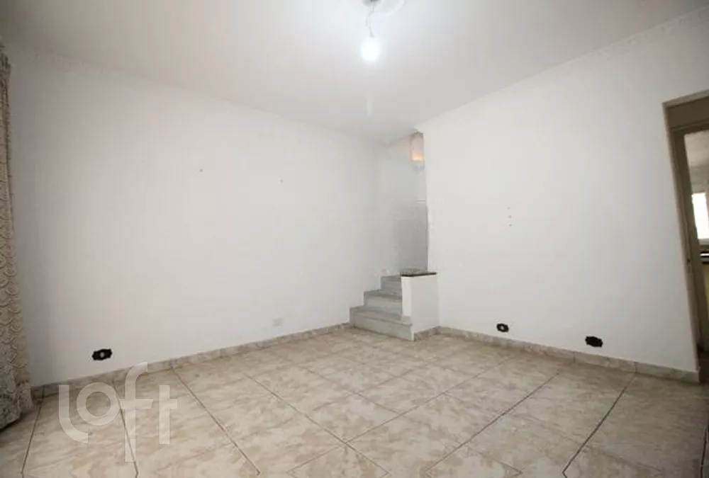 Casa à venda com 2 quartos, 250m² - Foto 1