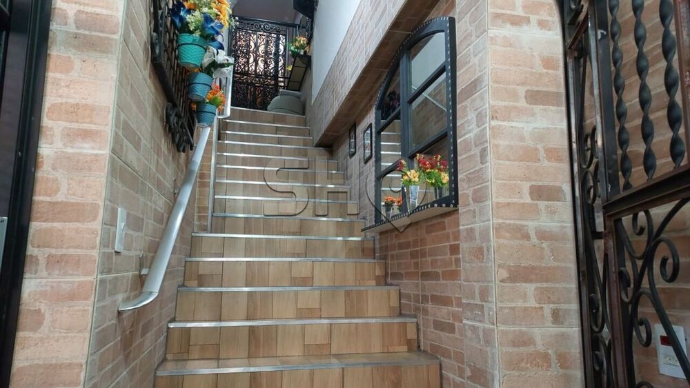Sobrado, 2 quartos, 280 m² - Foto 1