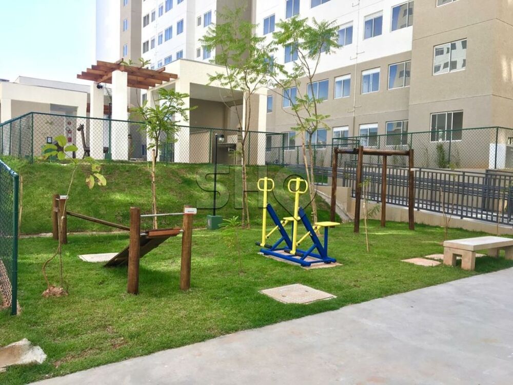 Apartamento à venda com 2 quartos, 40m² - Foto 8
